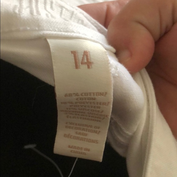 Justice white jean shorts - Picture 3 of 3